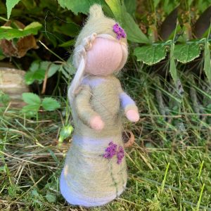 Filzengel Lavendel Vorderansicht